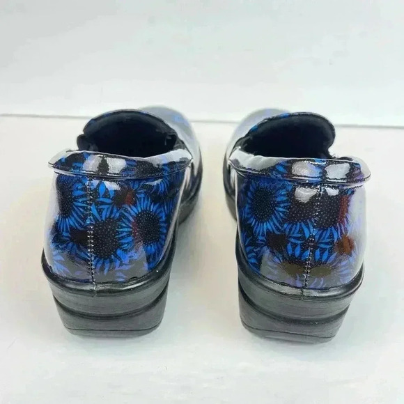 Easy Works by Easy Street Leeza Navy Midnight Sunflower Slip on Clogs Size 7 - Picture 5 of 7